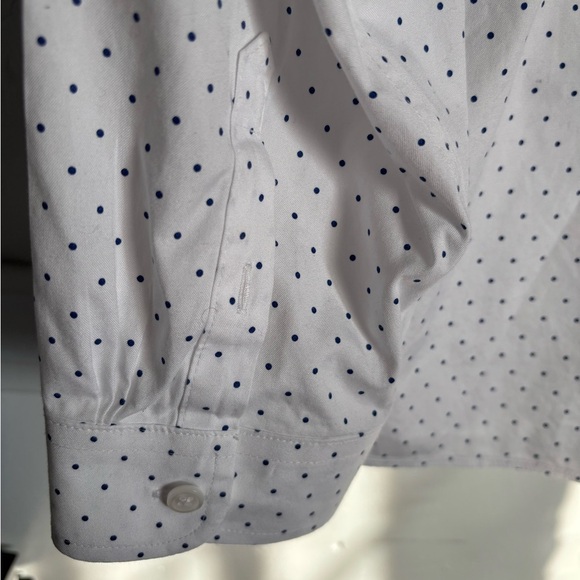 L.L. Bean White Casual Button Down Shirt with Textured Pattern - Picture 2 of 11